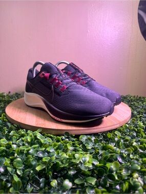 🔥 NIKE AIR ZOOM PEGASUS 38 PURPLE BLACK ATHLETIC SHOES WMNS SZ 8.5 CW7358-501